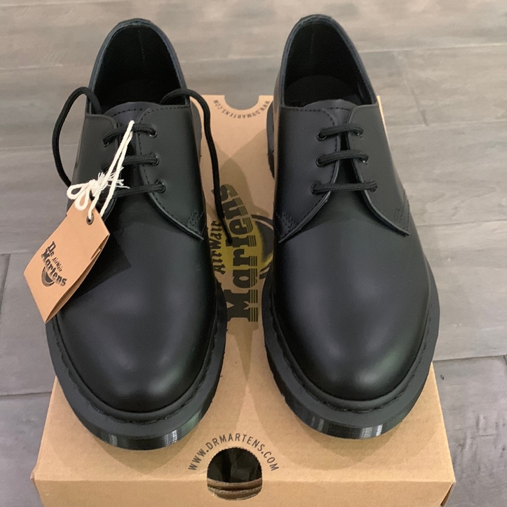 Oxford shoes, Dr. Martens